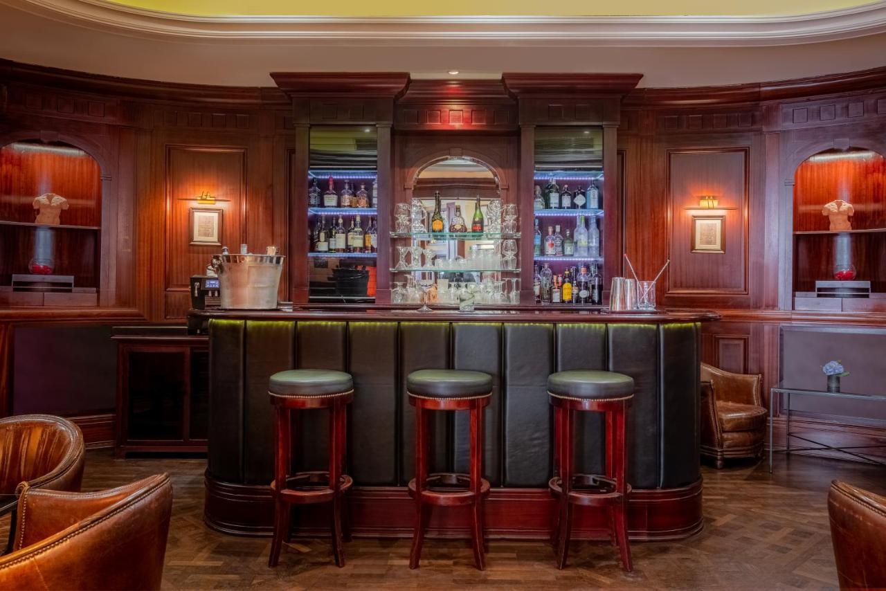 Hotel Pont Royal Paris Luaran gambar The bar at the 1900