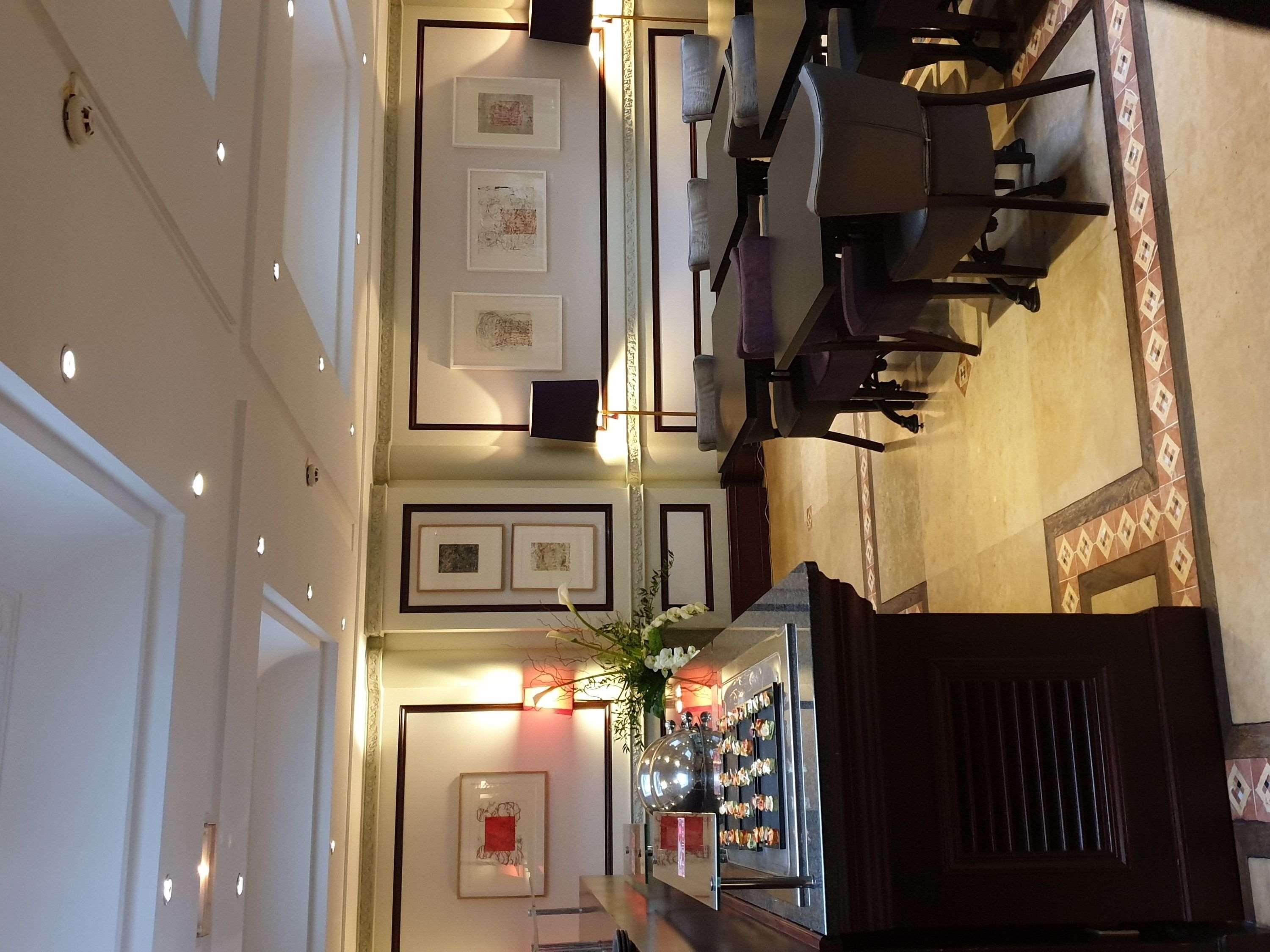 Hotel Pont Royal Paris Luaran gambar Interior of the restaurant